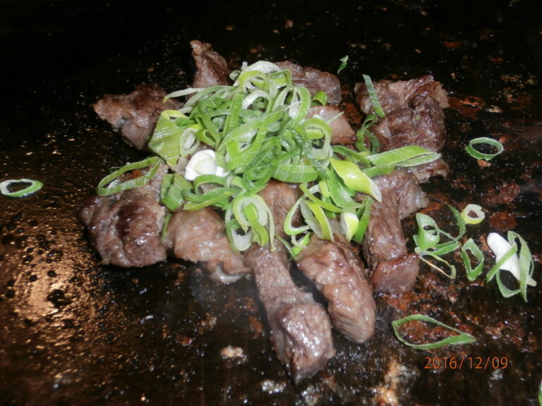 かしら(ほほ肉)Kasira (Cheek steak)
